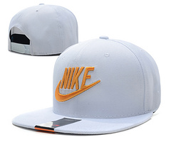 Nike Gorra [Ref. 23]